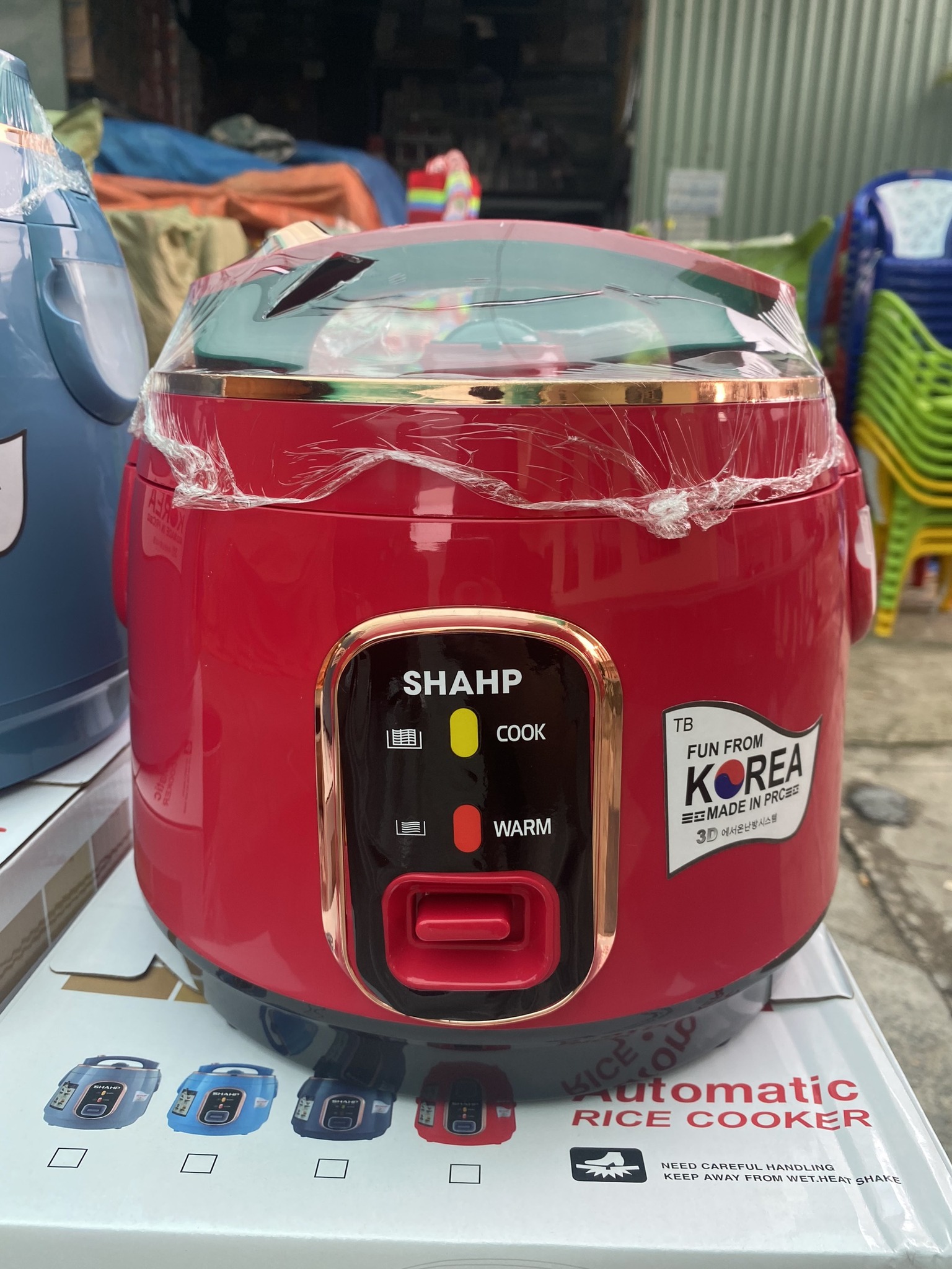 Nồi cơm điện chống dính SH-NC186 1.8L