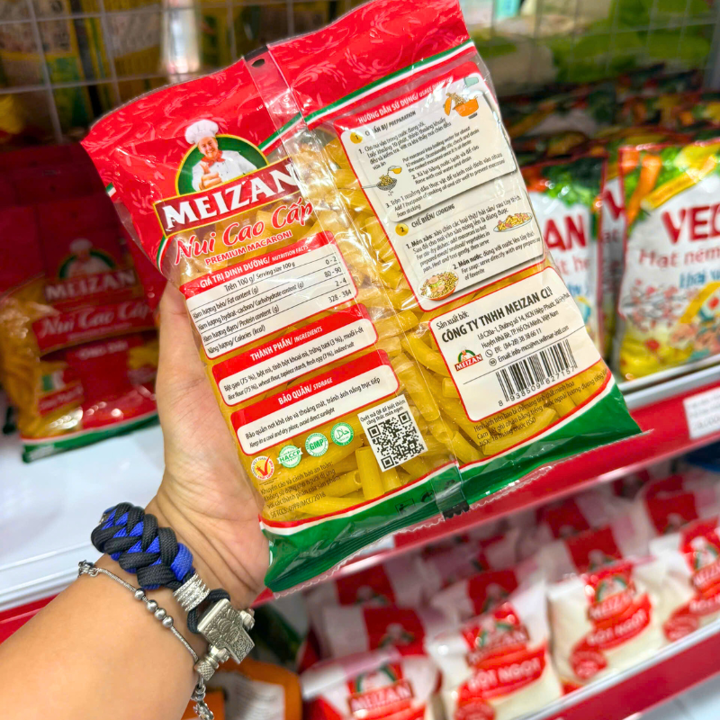 Thông tin thành phần và hướng dẫn trên mặt sau bao bì
