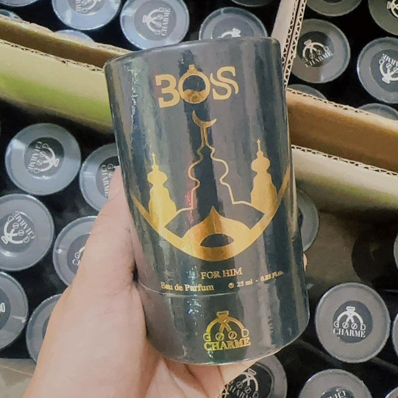 Cận cảnh bao bì sản phẩm với tên Boss For Him