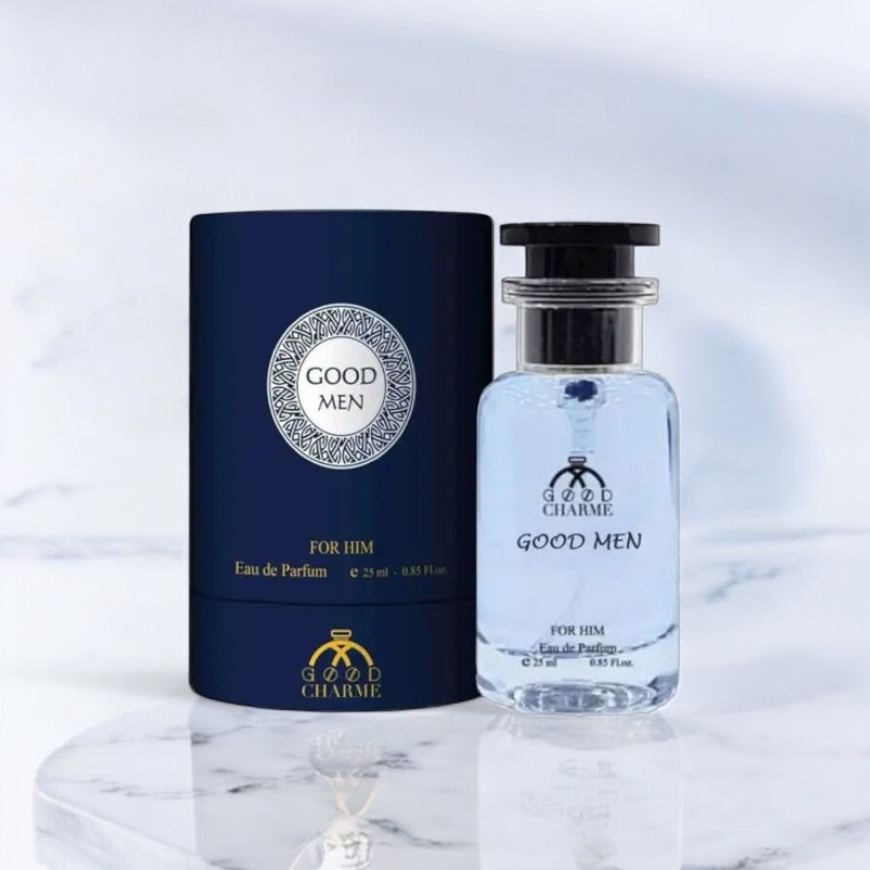 Tổng thể sản phẩm với chai Eau De Parfum và hộp đi kèm