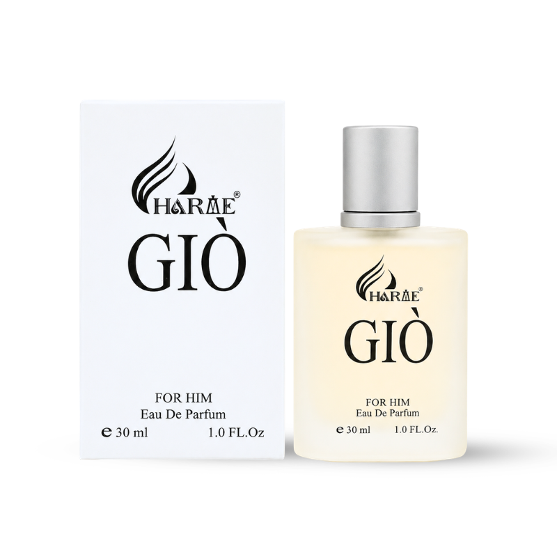Thiết kế tối giản, nắp bạc và quy cách 30ml gọn mang theo