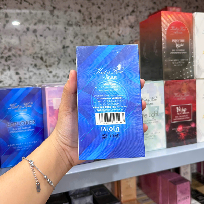 Thông tin thành phần in trên mặt sau hộp