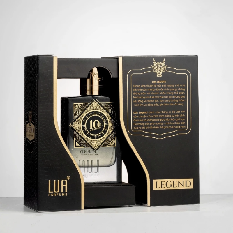 Bộ sản phẩm Lua Legend với hộp mở trưng bày chai