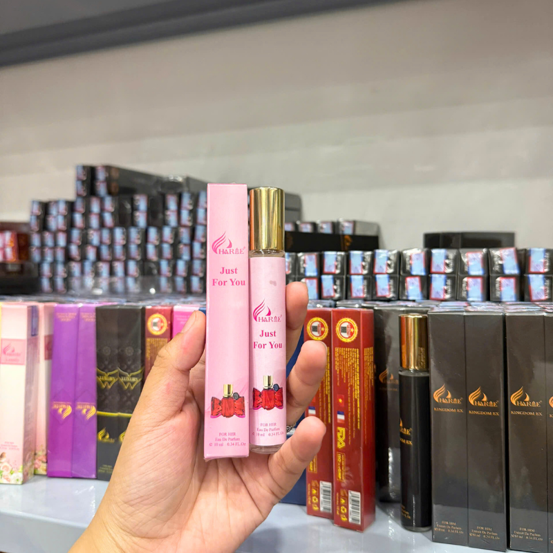 Kích thước thực tế của chai khi cầm trên tay