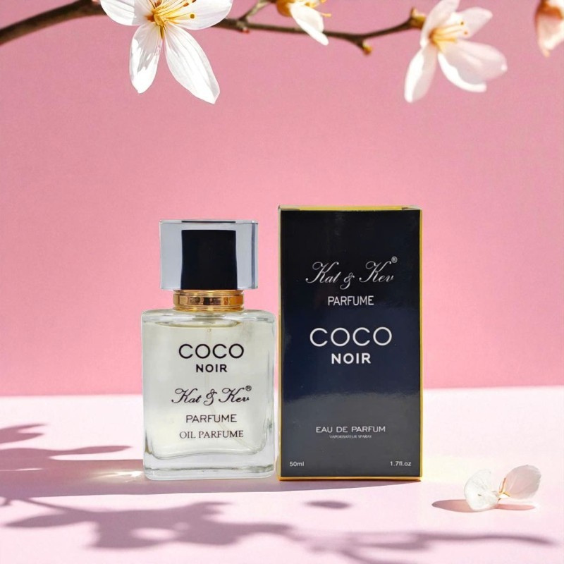 Chai và hộp nước hoa Coco Noir dung tích 50ml