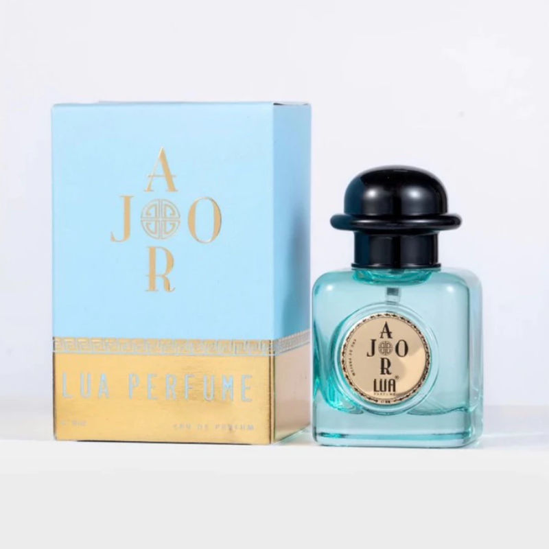 Ảnh chụp chai và hộp nước hoa kèm dung tích 30ml