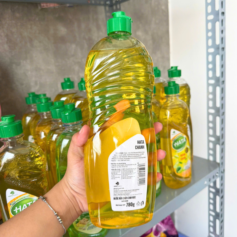 Mặt sau sản phẩm với thông tin chi tiết