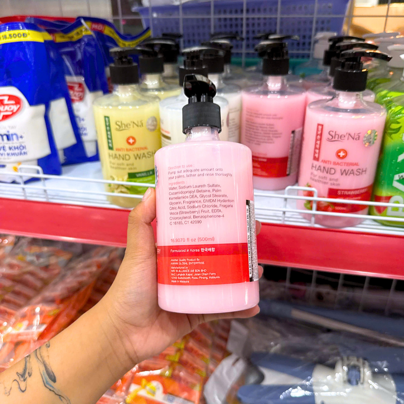 Nước Rửa Tay Diệt Khuẩn SHENA Hương Dâu Tây 500ml