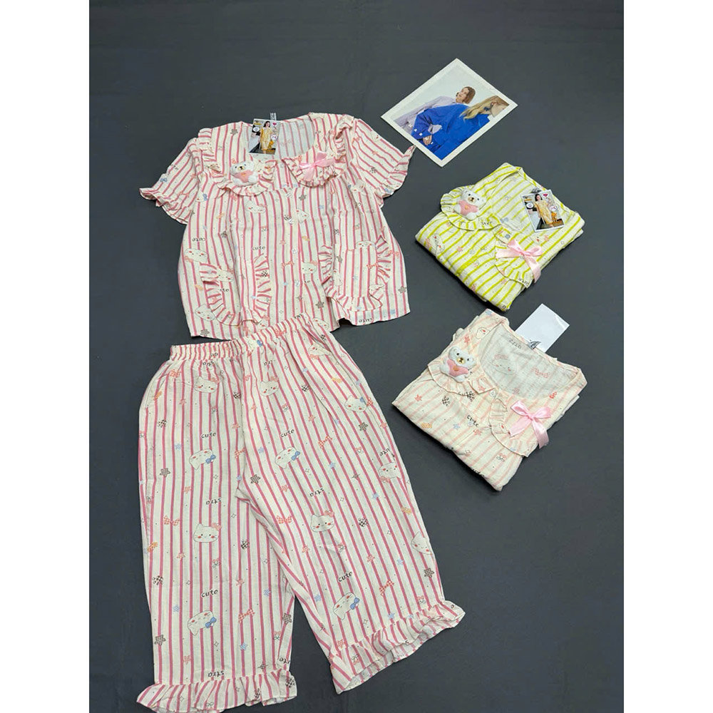 Đồ Bộ Nữ Áo Cổ Sen Tay Ngắn Quần Lửng Họa Tiết Gấu Vải Cotton Hàn Size 45-62kg