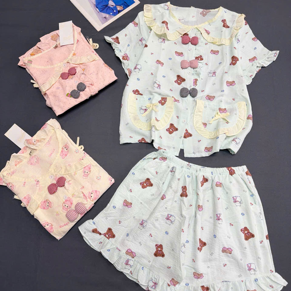 Đồ Bộ Nữ Cổ Sen Tay Ngắn Quần Đùi Họa Tiết Gấu Vải Cotton Hàn Size 45-62kg