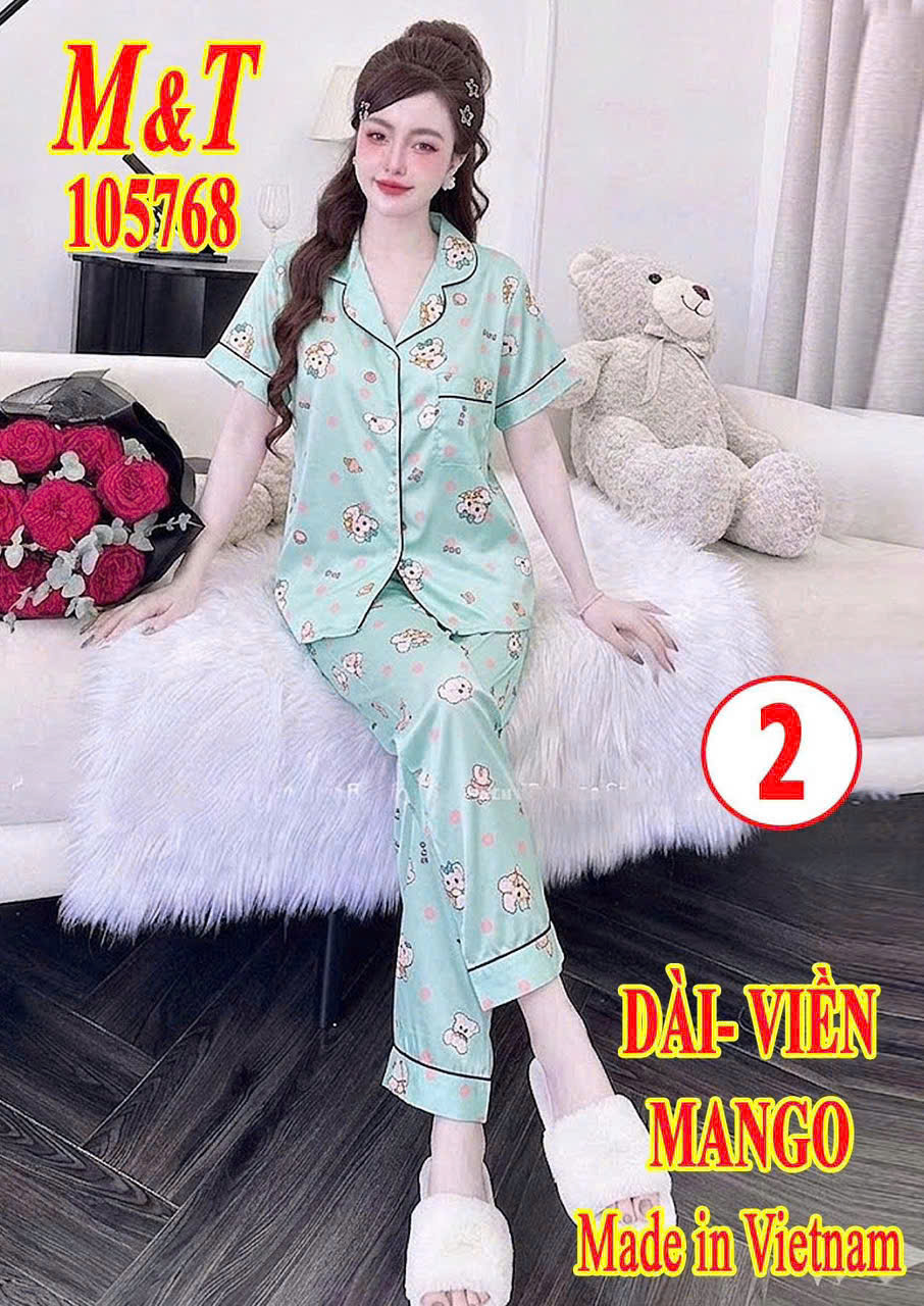 Phối màu xanh ngọc nhạt của bộ pijama tay ngắn quần dài