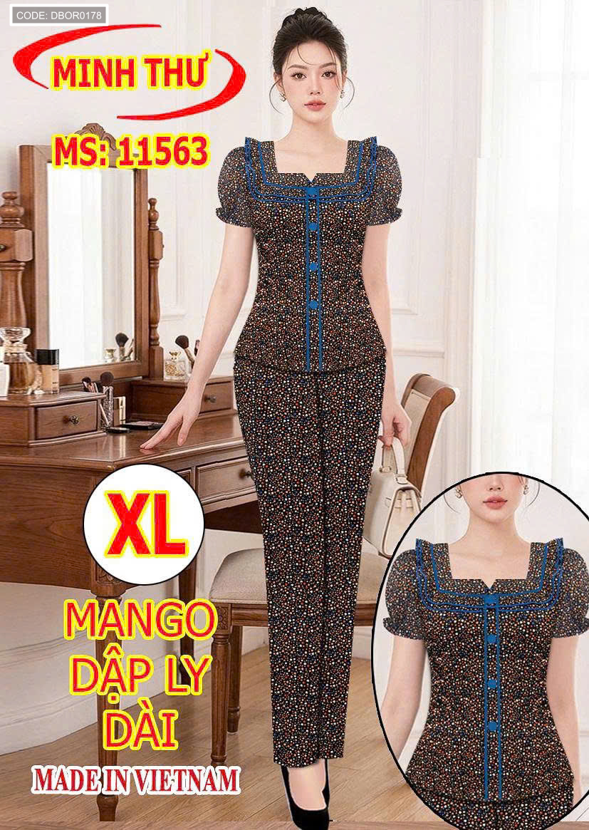 Hình sản phẩm hiển thị rõ size XL và kiểu dáng của bộ đồ