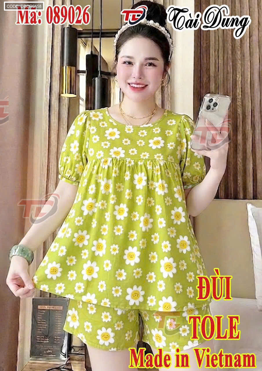 Mẫu áo tay ngắn quần đùi họa tiết hoa tông xanh lá