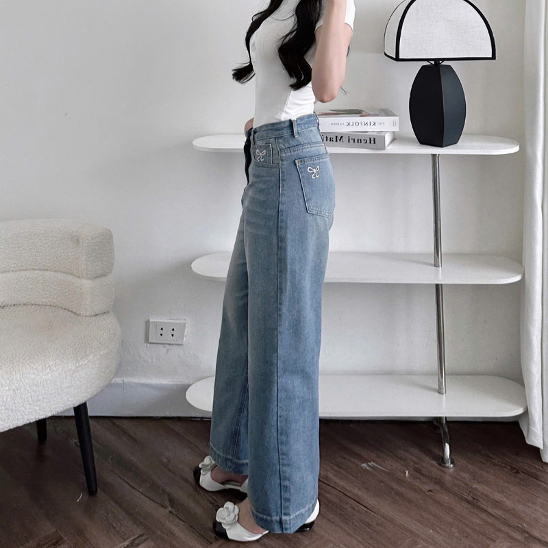 Góc nghiêng thể hiện độ suông rộng và chiều dài quần