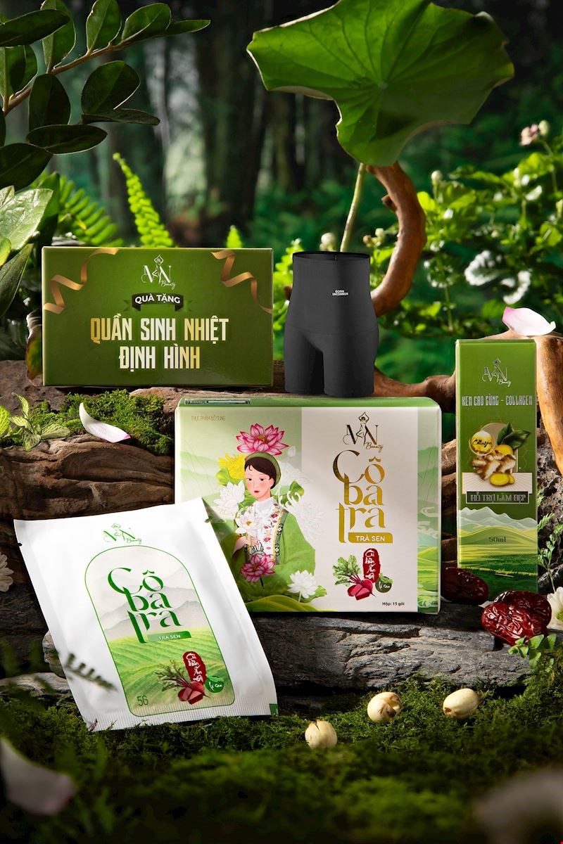 Hình ảnh quần sinh nhiệt đặt cạnh các sản phẩm cùng dòng