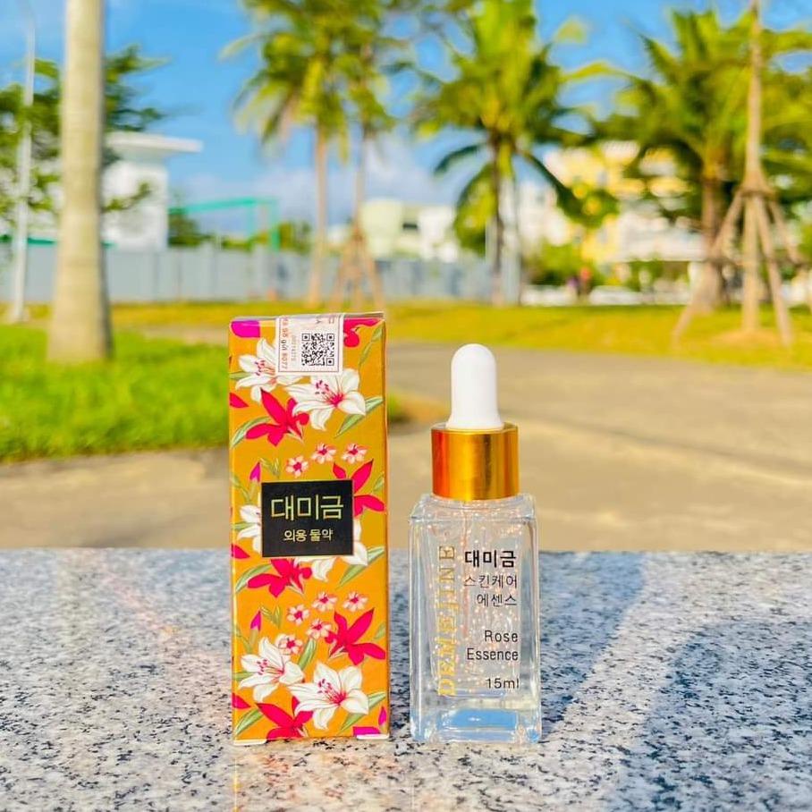 Chai serum 15ml kèm hộp giấy họa tiết hoa và đầu nhỏ giọt