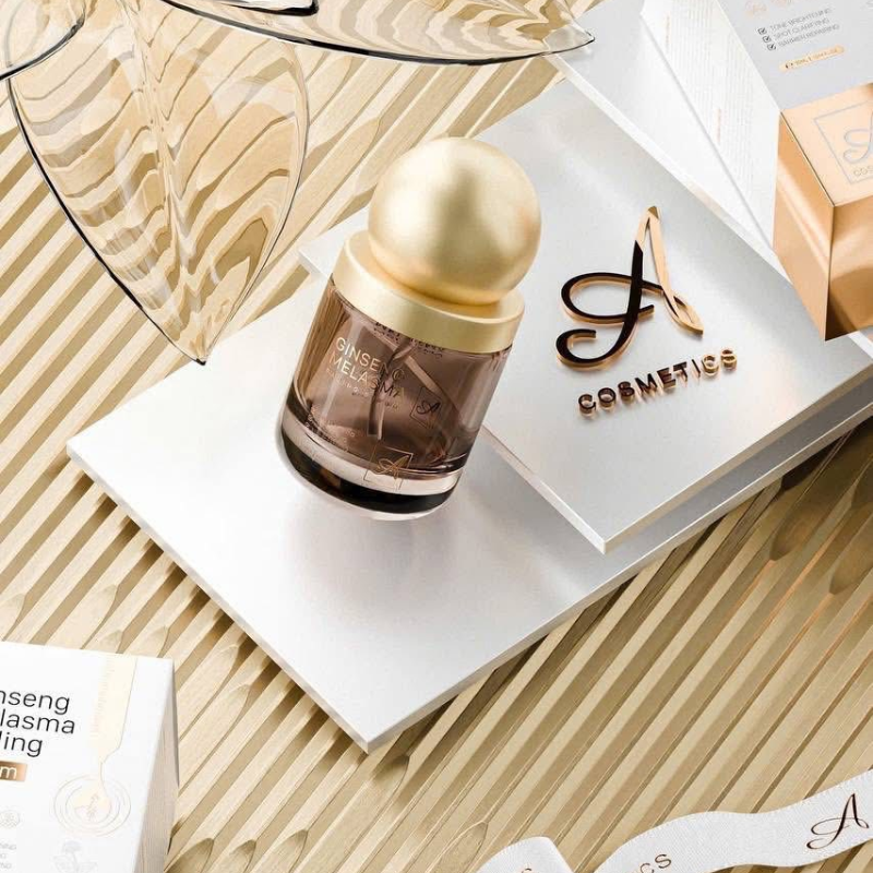 Bố cục sản phẩm tông vàng be với logo A Cosmetics nổi bật