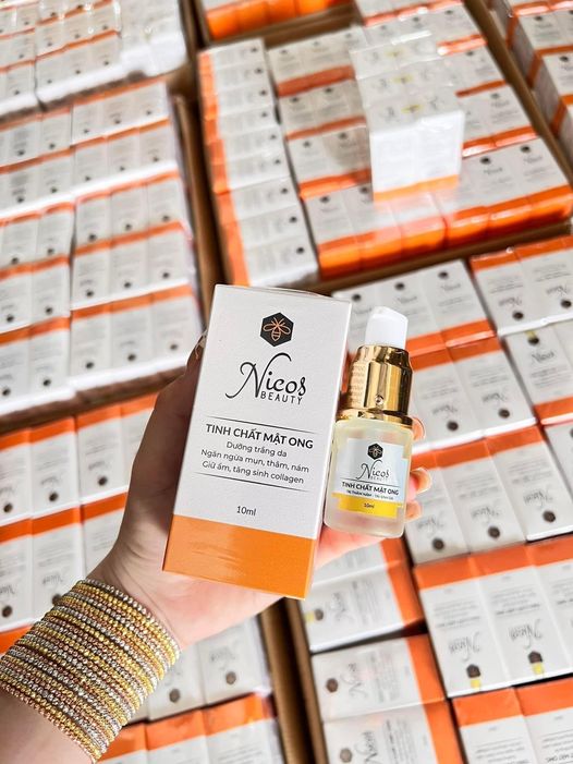 Thiết kế chai nhỏ gọn, tiện dùng hằng ngày