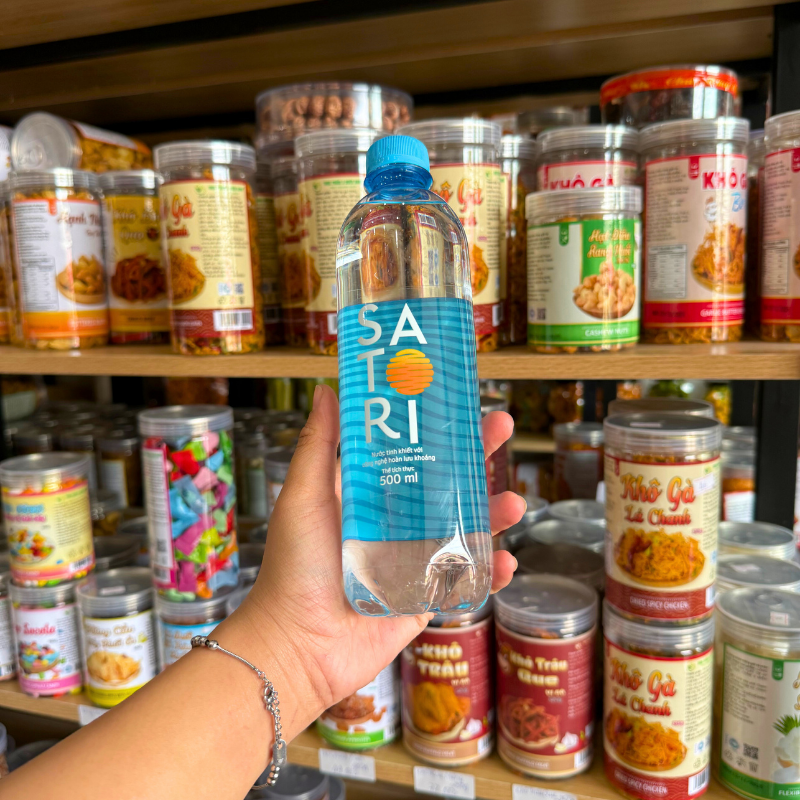 Hình chai 500ml với nhãn mặt trước