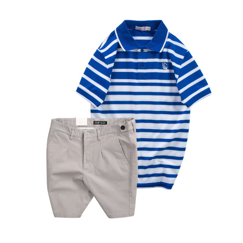 Phối áo polo sọc ngang cùng quần short kaki sáng màu