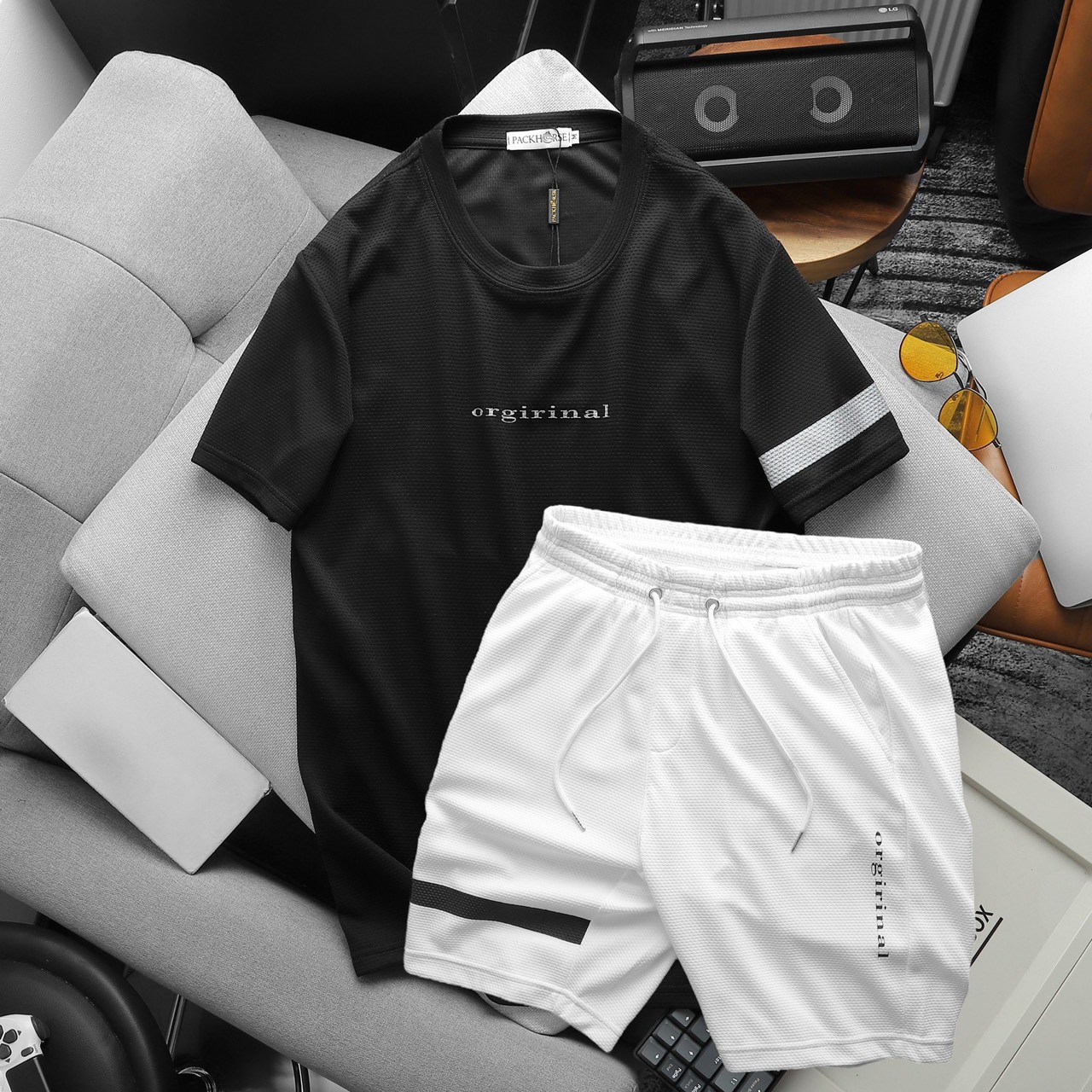Set bộ nam áo tay ngắn & quần short viền sọc in chữ Orgirinal
