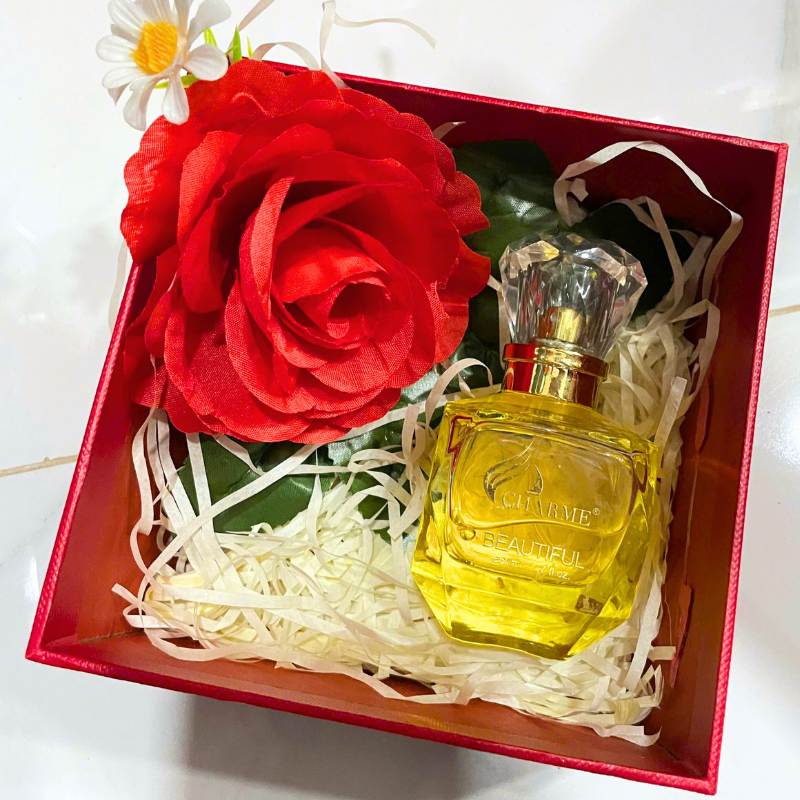 Khám phá Set Hộp Quà Tặng Nước Hoa Nữ Charme Beautiful 50ml - Hộp Hoa Rơm Nhiều Màu thuộc nhóm Quà tặng 8/3