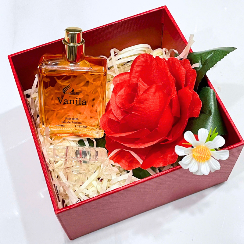 Cận cảnh chai Vanila for her trong set quà