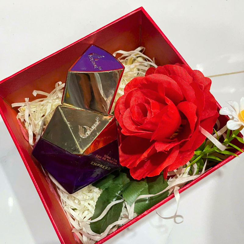 Khám phá Set Hộp Quà Tặng Nước Hoa Nữ Good Charme Empress 50ml - Hộp Hoa Rơm Nhiều Màu thuộc nhóm Quà tặng 20/10