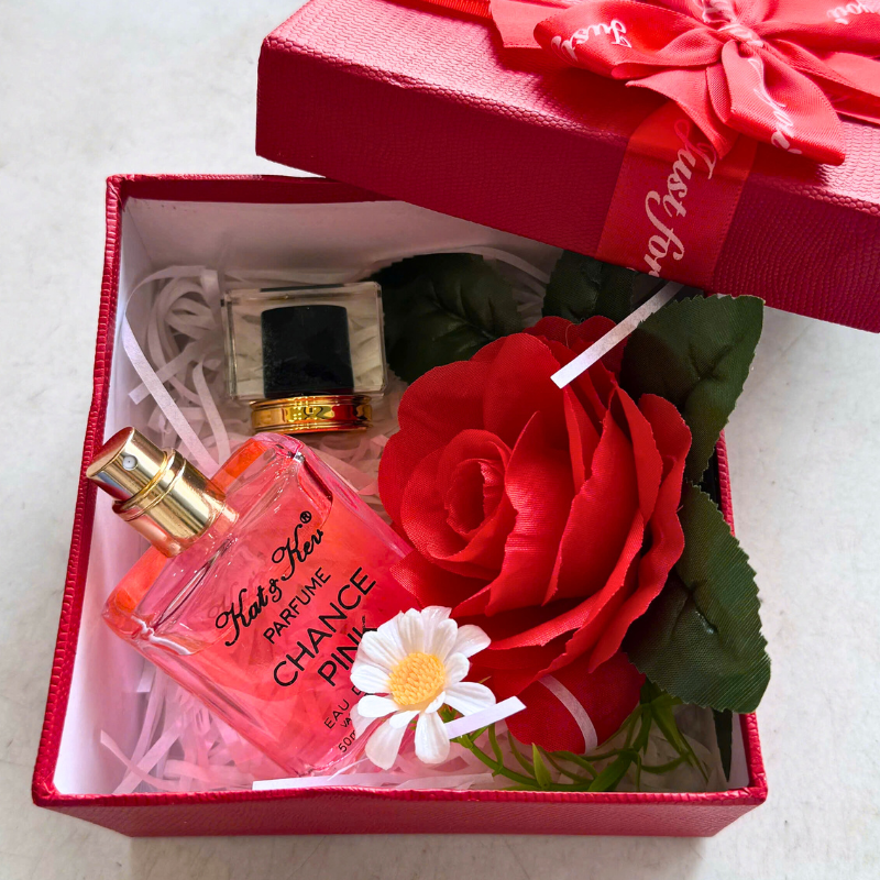 Set Hộp Quà Tặng Nước Hoa Nữ Kat Kev Parfume Chance Pink 50ml - Hộp Hoa Rơm Nhiều Màu