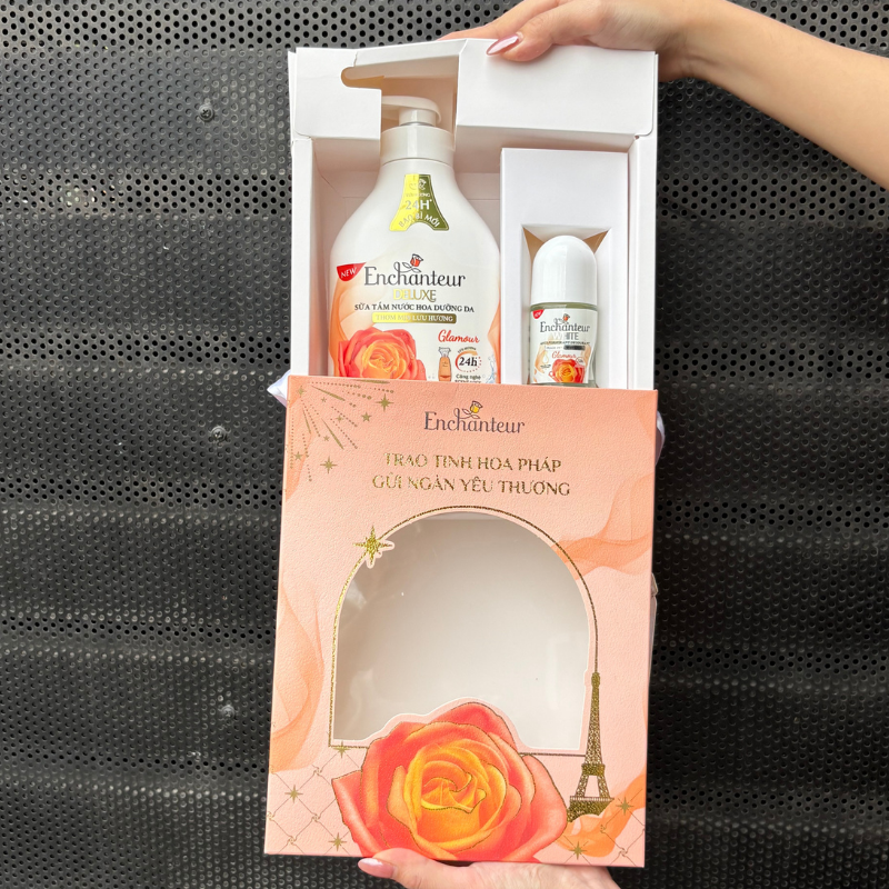 Set Quà Tặng Enchanteur Charming Sữa Tắm Nước Hoa Dưỡng Da 650g & Lăn Khử Mùi White Màu Cam
