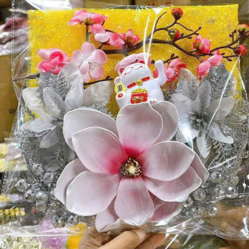 Set được bọc sẵn, thuận tiện lấy ra và treo trang trí