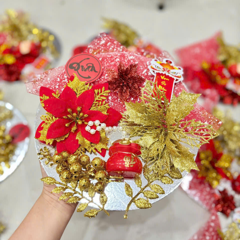 Cận cảnh các chi tiết trang trí trên mẹt
