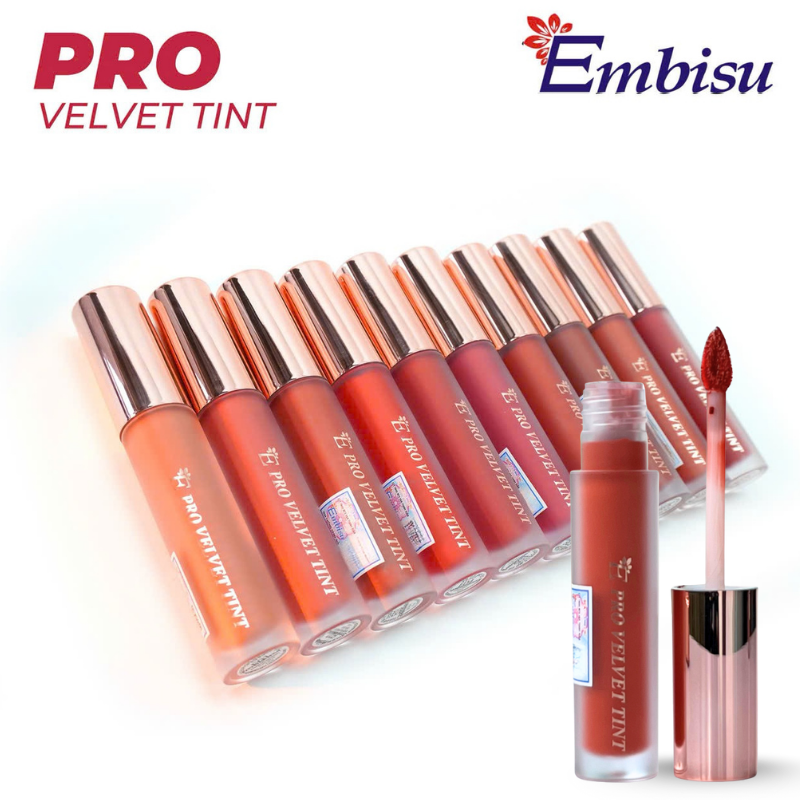 Thiết kế thân son mờ và nắp ánh kim của dòng Pro Velvet Tint