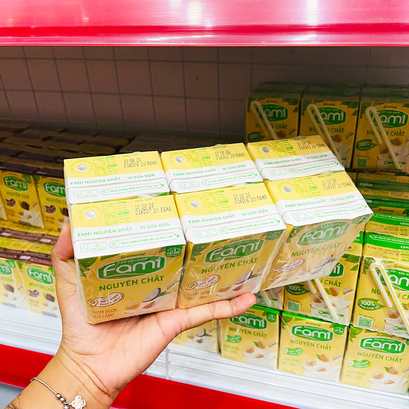 Phần nóc lốc thể hiện quy cách 200ml mỗi hộp