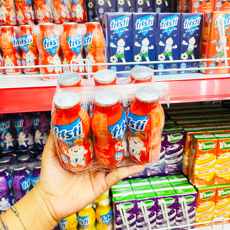 Lốc 6 chai nhỏ gọn, tiện mang theo và dùng hằng ngày