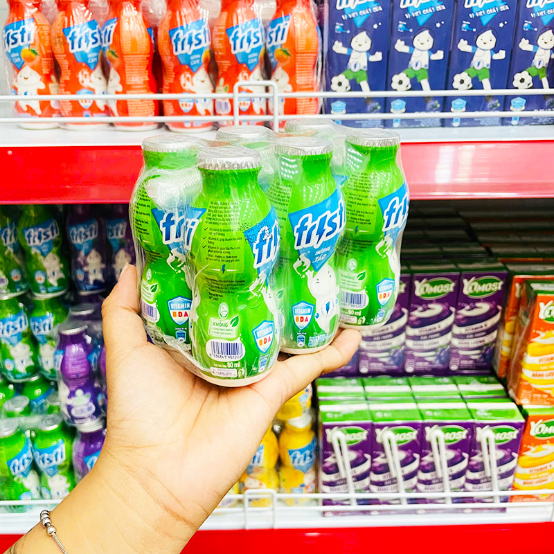 Sữa Chua Uống FRISTI Hương Táo Lốc 6 Chai 80ml Màu Xanh Lá