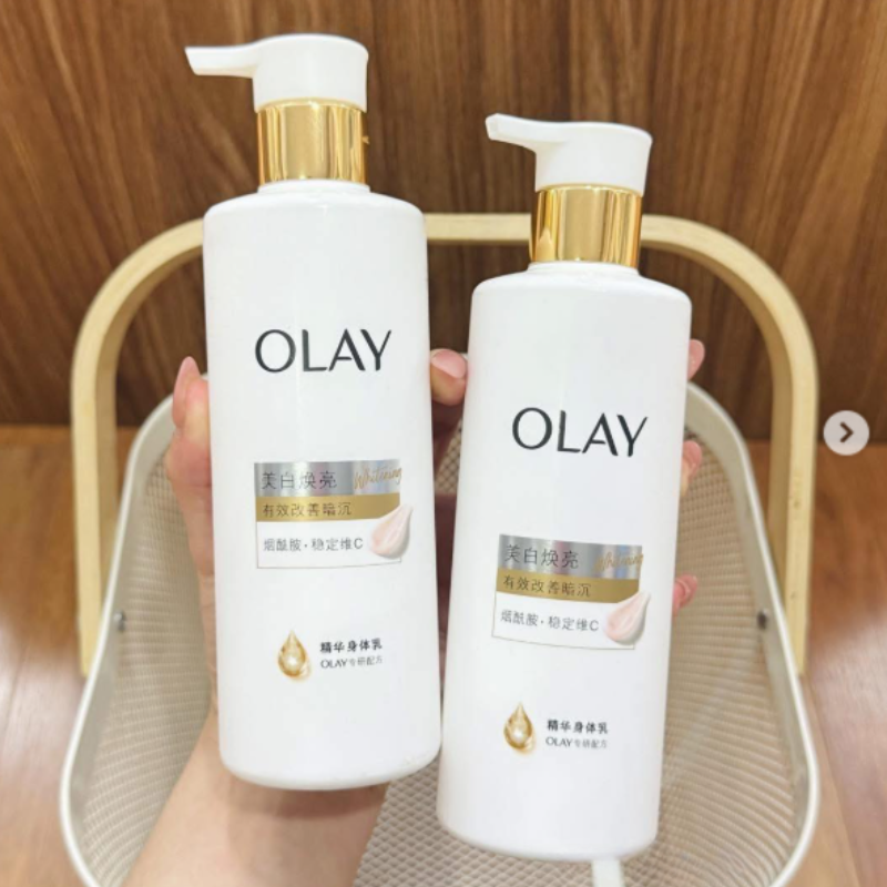 Sữa Dưỡng Thể Olay Whitening Dưỡng Sáng Da 260g Màu Vàng
