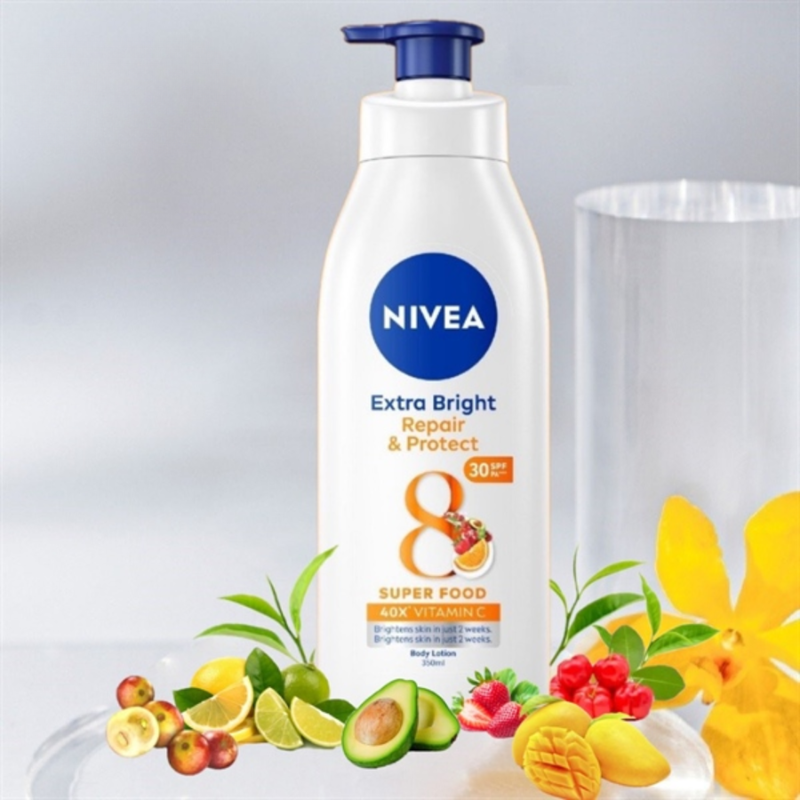 Sản phẩm đặt cạnh hình trái cây, nhấn vào dòng Super Food và 40x Vitamin C.