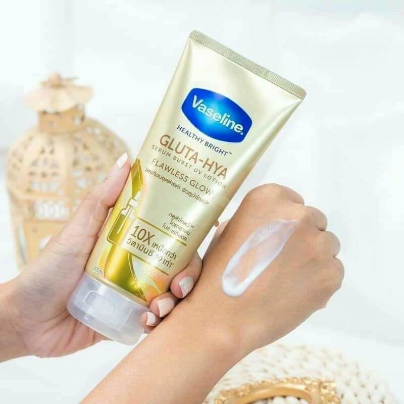Sữa dưỡng thể Vaseline Healthy Bright Gluta-Hya Serum Burst UV Lotion Flawless Glow 330ml