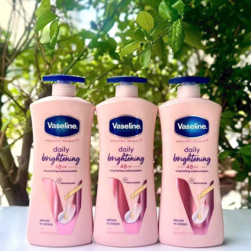 Hình thực tế sản phẩm tông hồng đặc trưng của dòng Daily Brightening