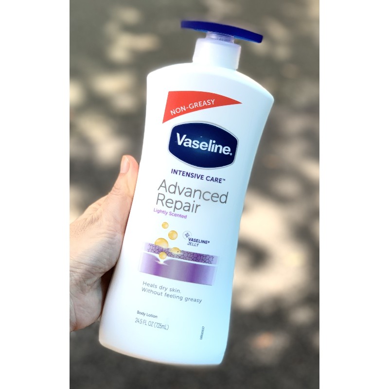 Sữa Dưỡng Thể Vaseline Healthy Bright Daily Brightening 725ml
