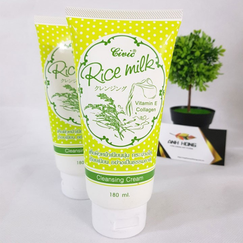 Tuýp xanh chanh với chữ Rice milk nổi bật trên nền trắng