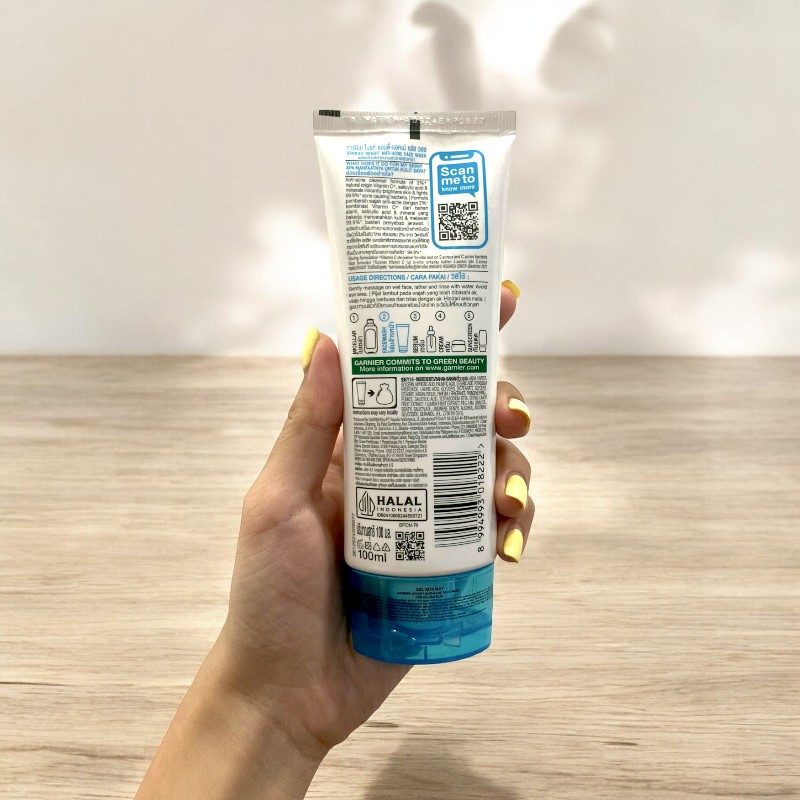 Sữa rửa mặt Garnier Bright Anti-Acne ngừa mụn sáng da 100ml