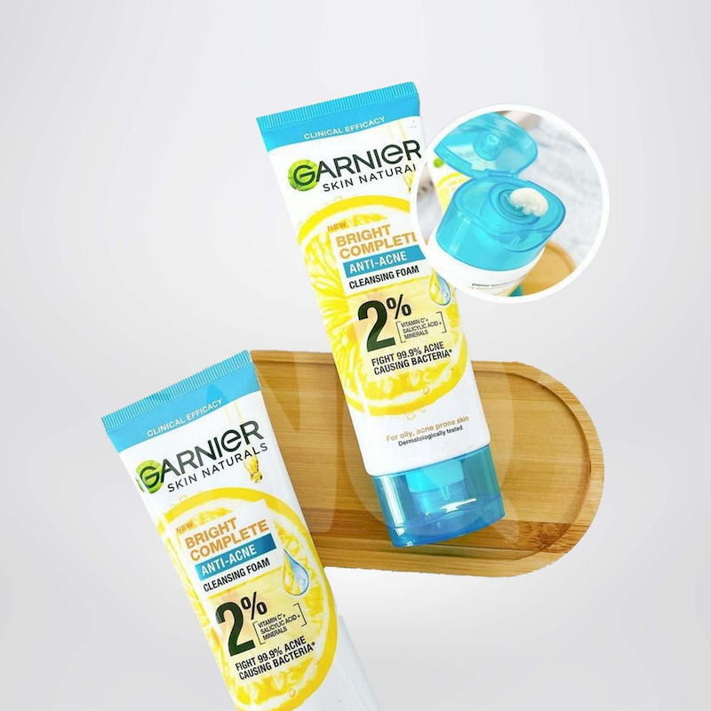 Sữa rửa mặt Garnier Bright Anti-Acne ngừa mụn sáng da 100ml