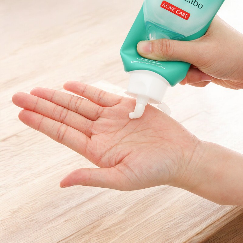 Kết cấu kem khi lấy ra tay