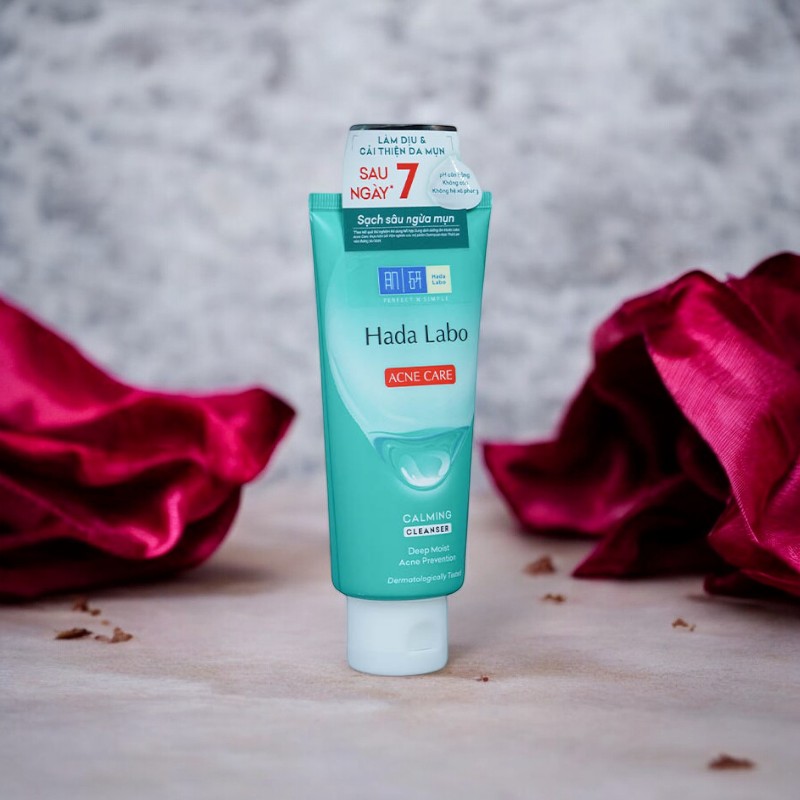 Sữa Rửa Mặt Hada Labo Acne Care Calming Cleanser Màu Xanh Lá 80g