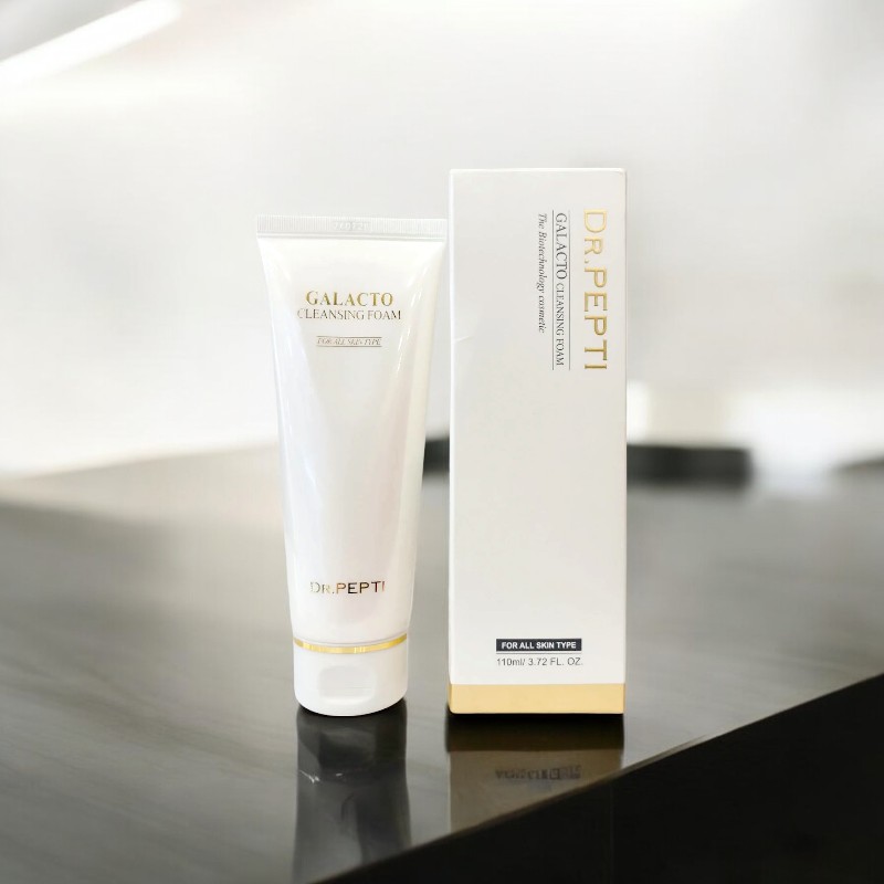 Tuýp trắng đi cùng hộp cùng tông, có ghi 110ml ở mặt trước