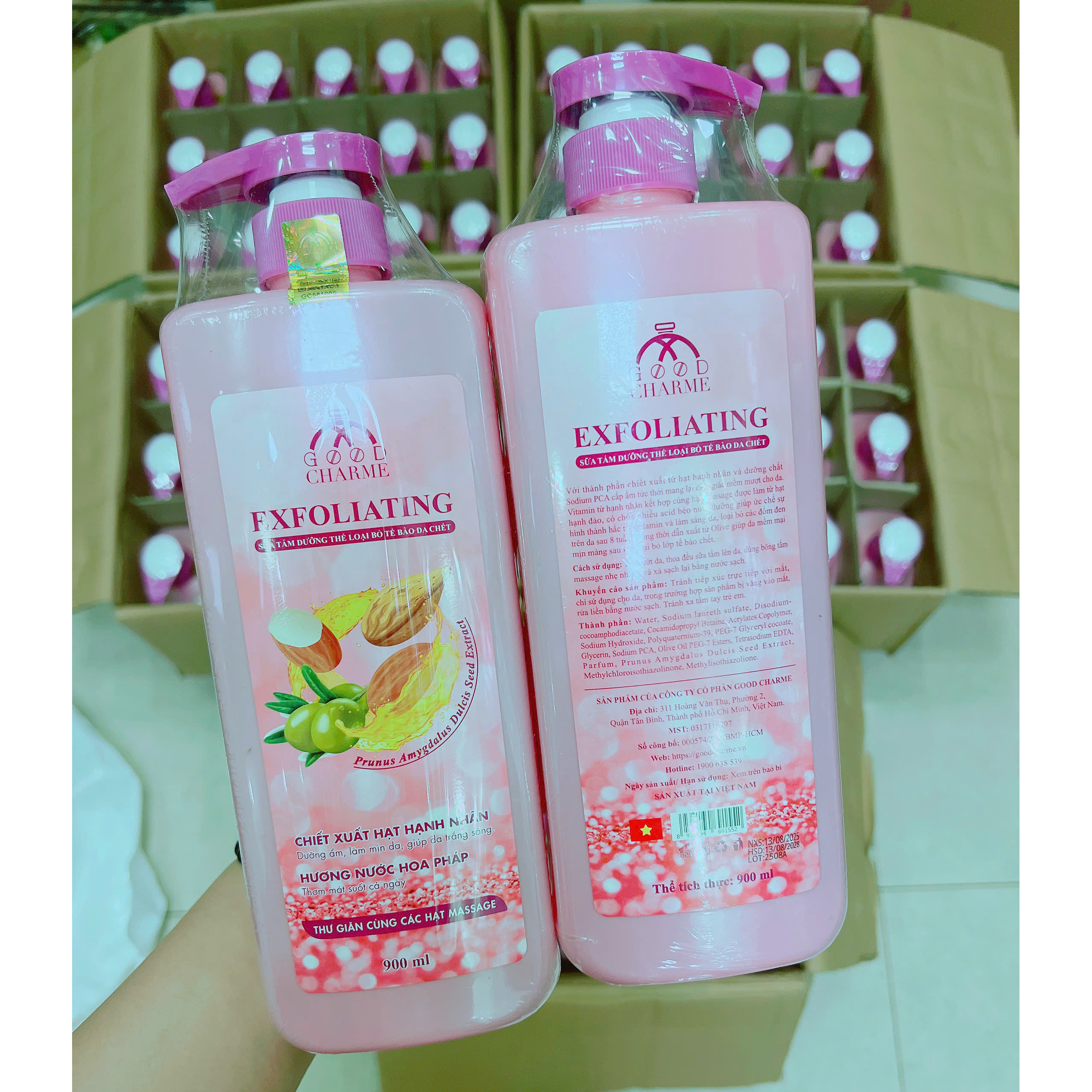 Sữa tắm tẩy tế bào chết Good Charme Exfoliating hạt hạnh nhân hương nước hoa Pháp 900ml