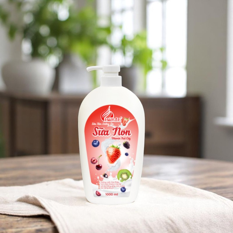 Sữa Tắm Charme Sữa Non Vitamin Trái Cây Hỗ Trợ Cấp Ẩm Dưỡng Sáng Da 1000ml 1 Lít