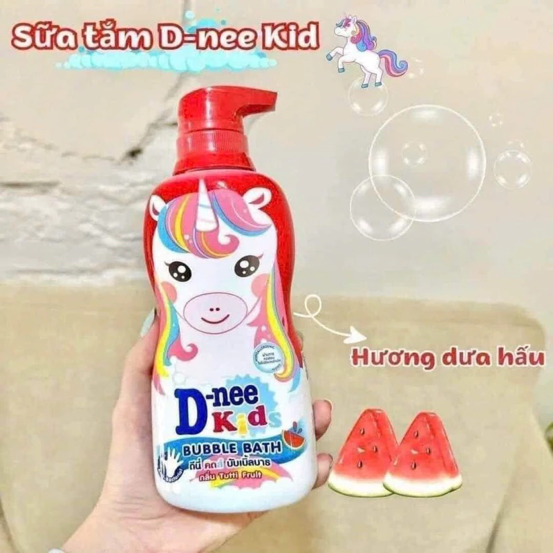 Sữa Tắm Gội Toàn Thân Cho Bé D-nee Kids Màu Đỏ 400ml (Tutti Fruity)